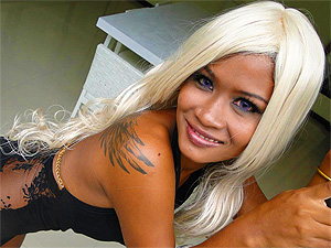 Blonde Telefonsex Asiatinnen